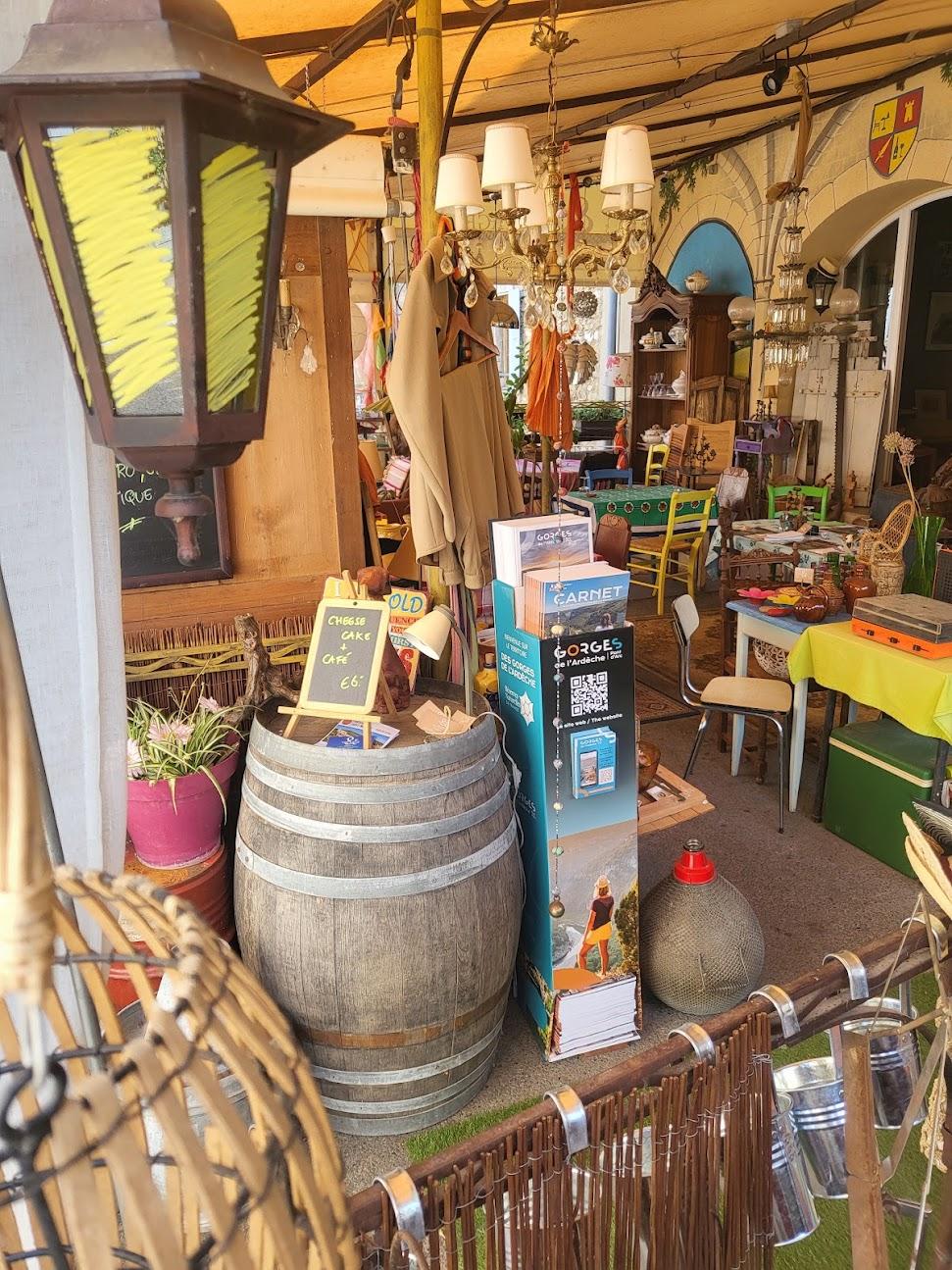 Photo de Restaurant&Vintage Boutique, c@fé, lounge,