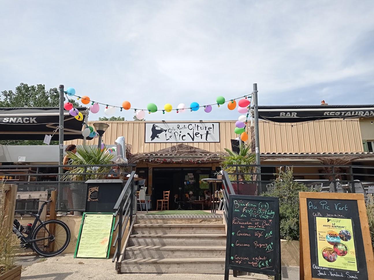 Photo de Café Resto Culturel Le Pic Vert