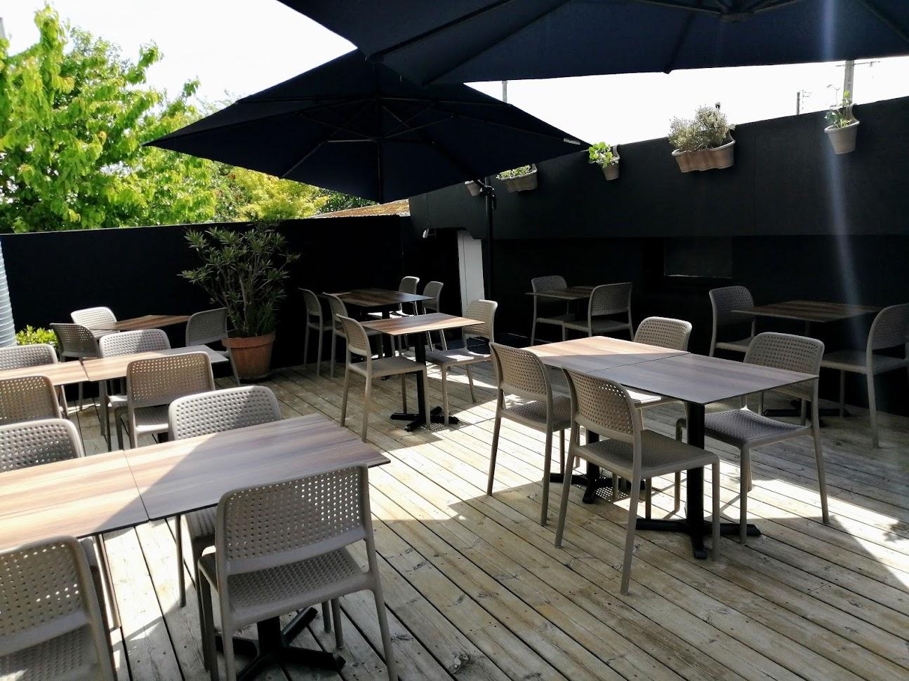 Photo de Paihia Kitchen. Lorient Restaurant - Chill - Terrasse intérieur