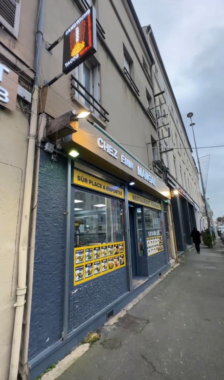 Photo de CHEZ EMIN MANGAL