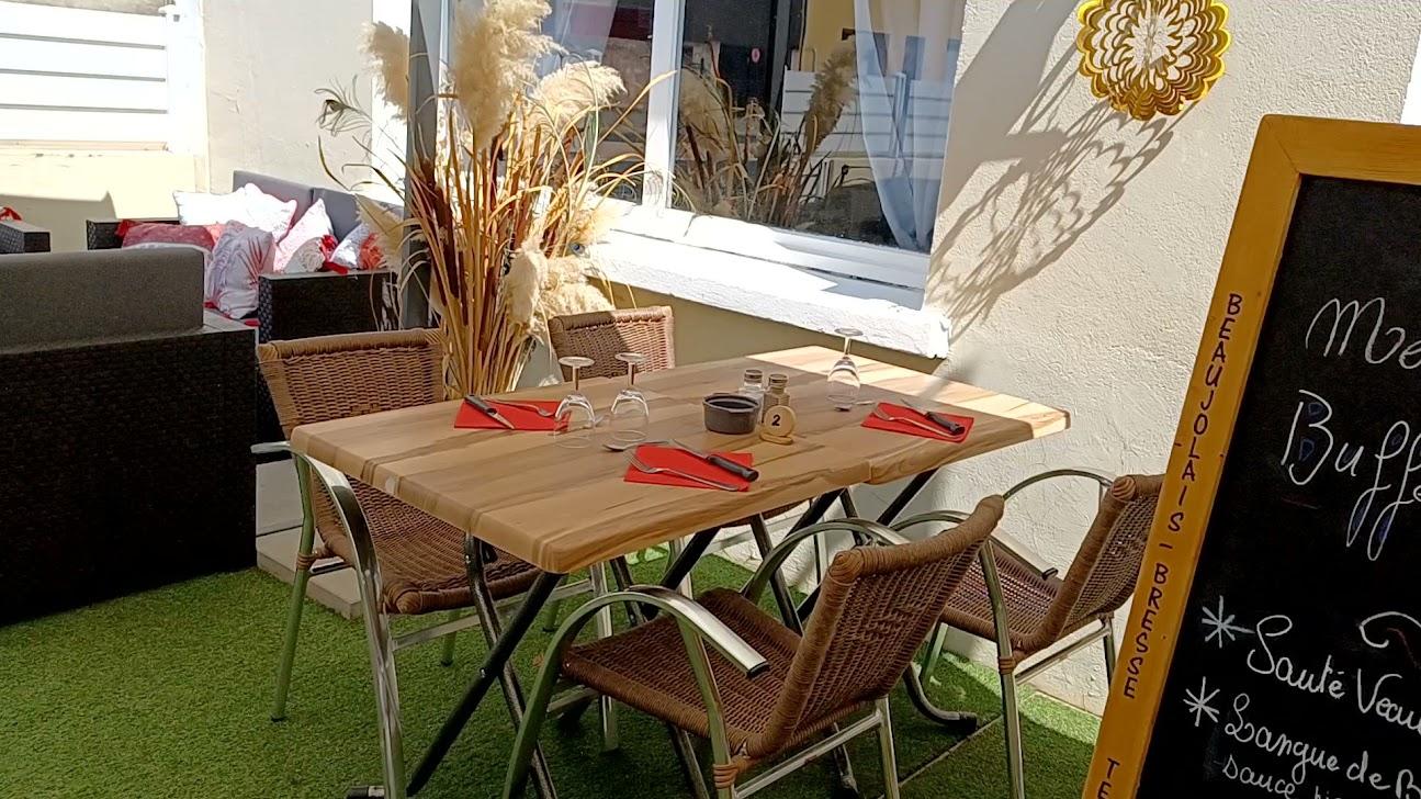 Photo de Hôtel Restaurant Beaujolais Bresse