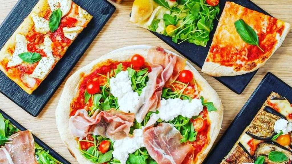Photo de Casale taglio pizzeria