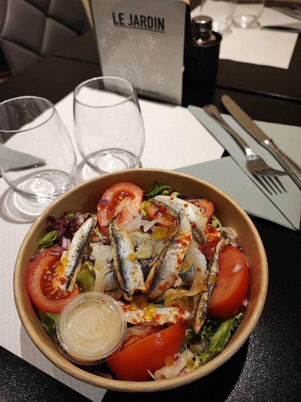 Photo de Distributeur plats à emporter - Restaurant Le jardin