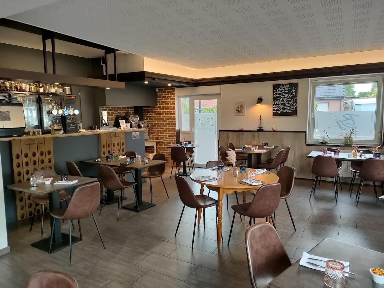 Photo de Brasserie du Lac Restaurant - Traiteur avec terrasse