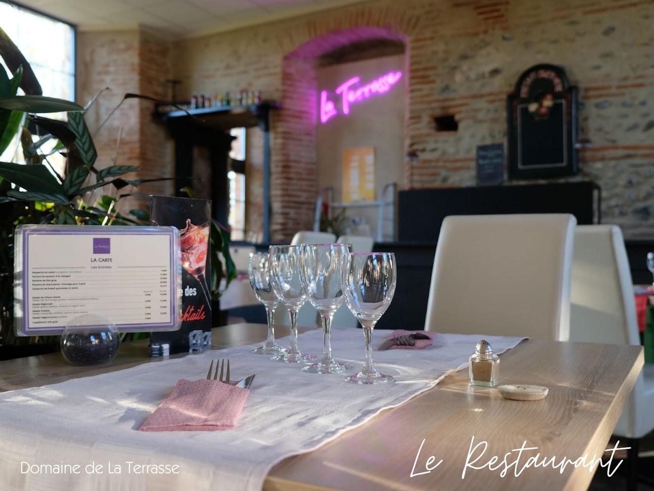 Photo de Domaine de la Terrasse - Salles de réception - Restaurant - Hébergement