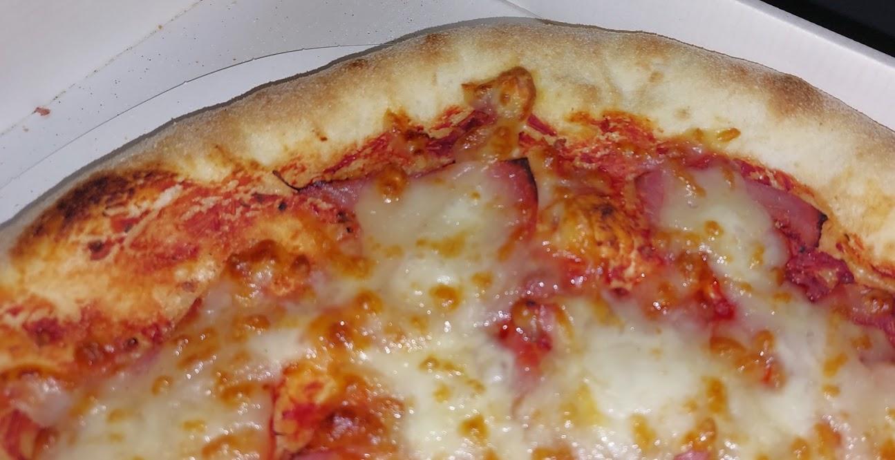 Photo de Distributeur artisanale pizza 24h/24h 7j/7j