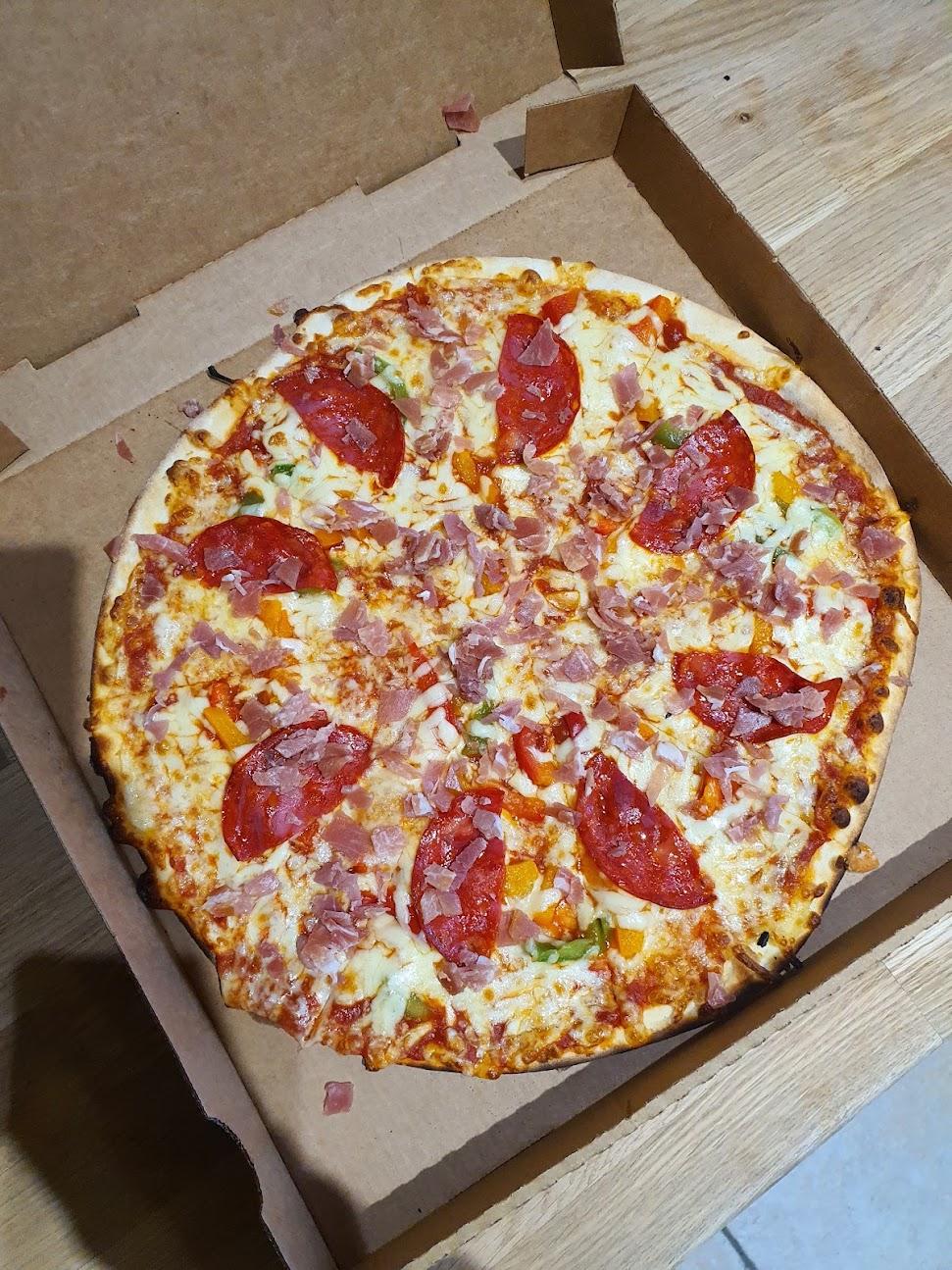 Photo du restaurant INSTANT PIZZA DISTRIBUTEUR VILLARS LES DOMBES