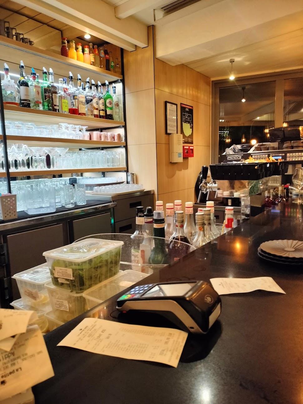 Photo de La Petite Table