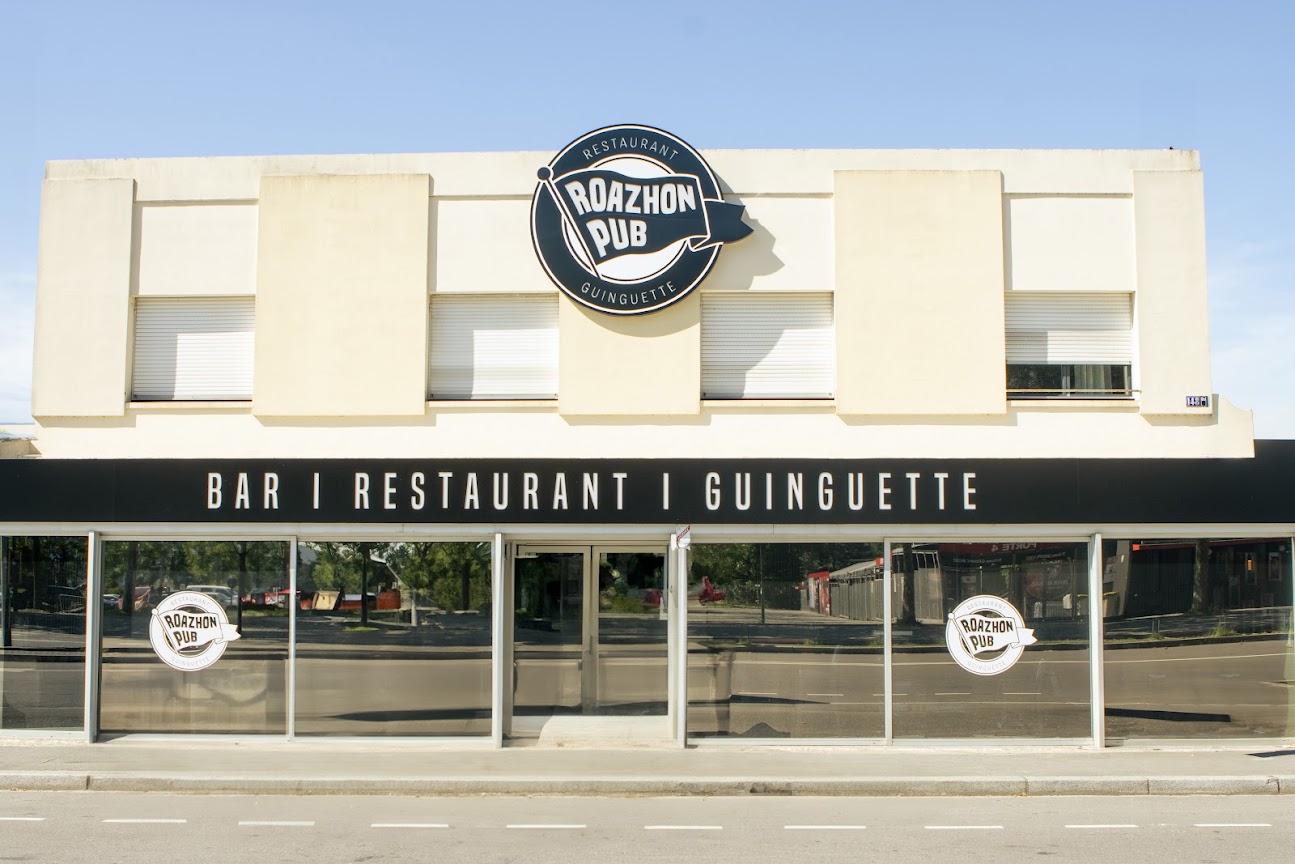 Photo de Roazhon Pub - Bar Restaurant Guinguette Rennes