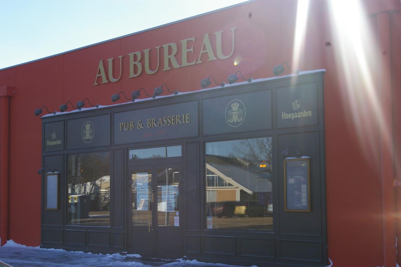 Photo de Au Bureau