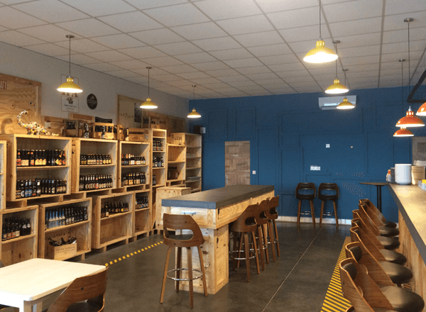 Photo de DE LA CAVE AU COMPTOIR. Resto. Bar. Cave