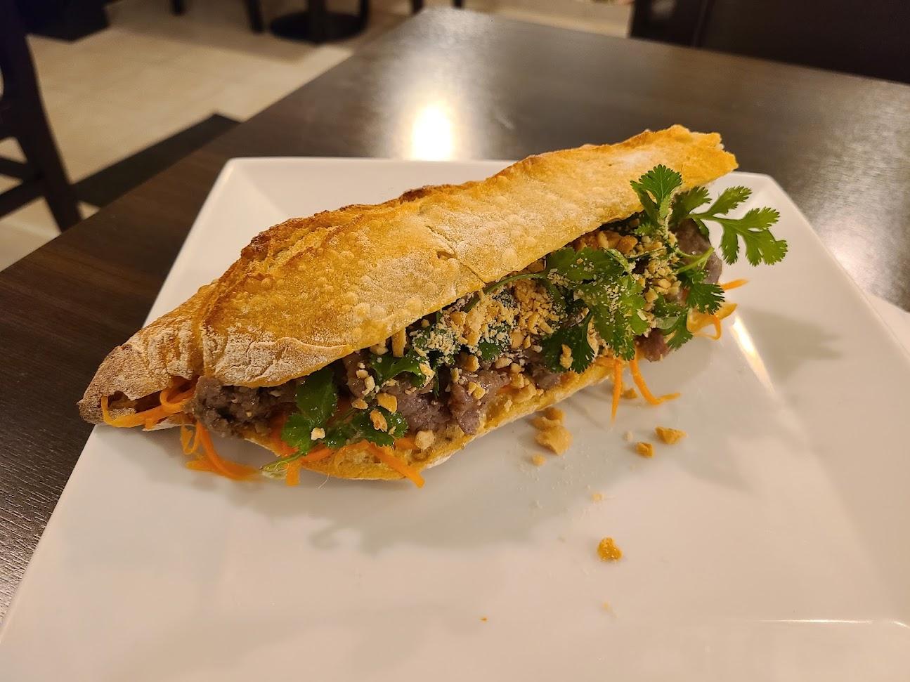 Photo de Beau Bún & Bánh mì - Restaurant asiatique