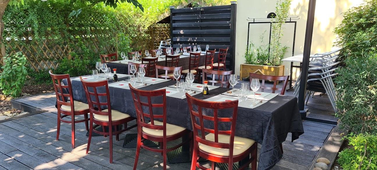 Photo de LE SHOGUN - Restaurant japonais - Pessac (Terrasse & Parking)