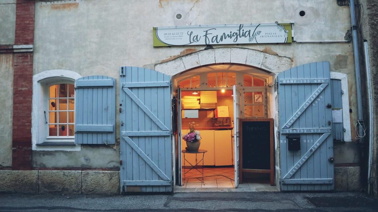 Photo de Pizzeria La Famiglia