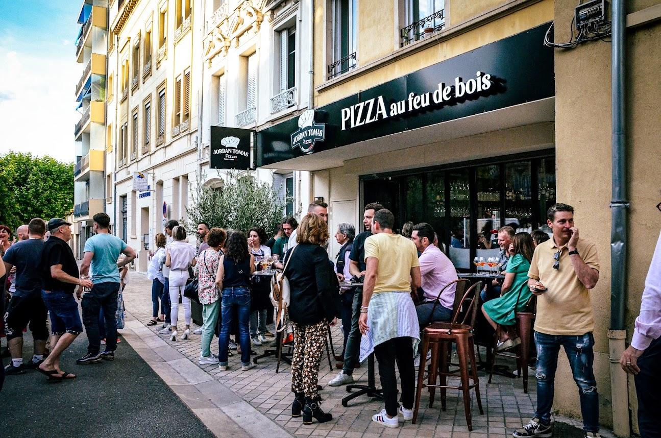 Photo du restaurant Jordan Tomas - Pizza Mamamia Villefranche-sur-Saône