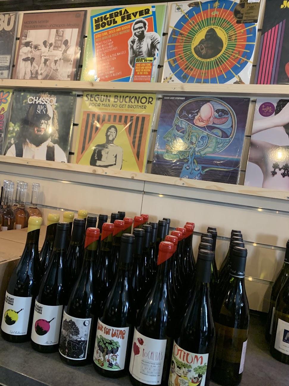 Photo de La Casa - Pizzeria Vinyl et vin Naturel