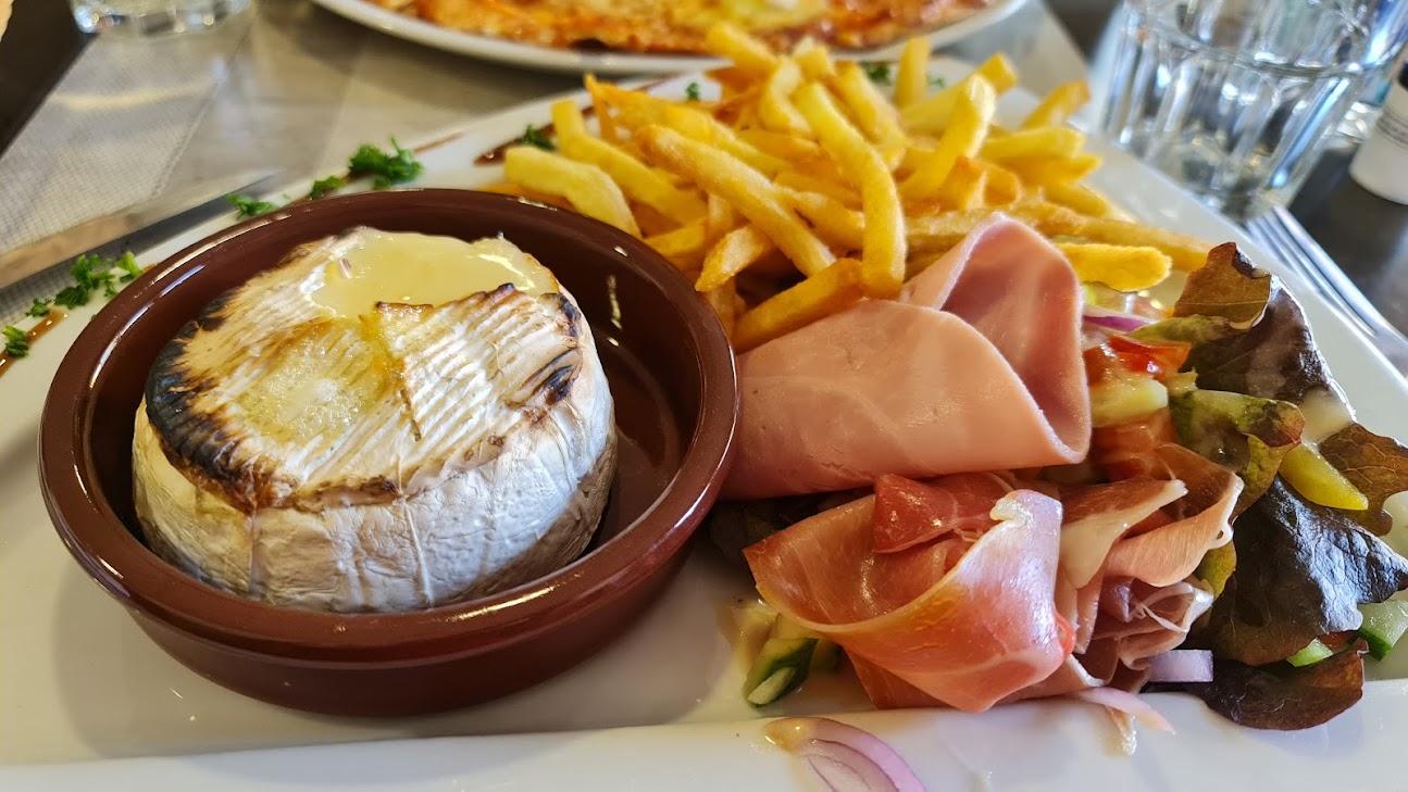 Photo de Le Chez Nous