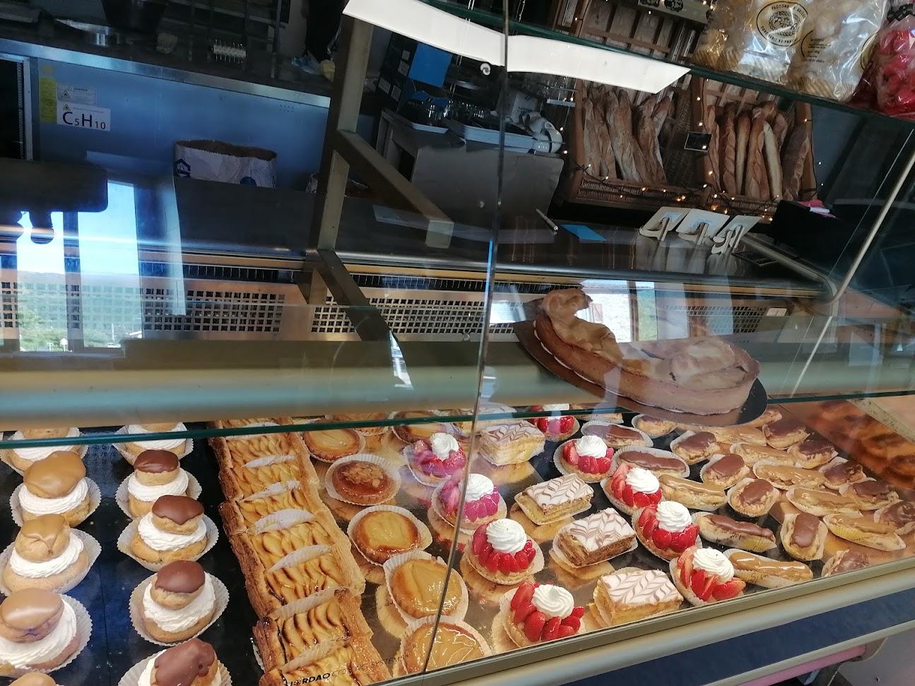Photo de Artisan Boulanger,pâtissier pizzas Montgailhard
