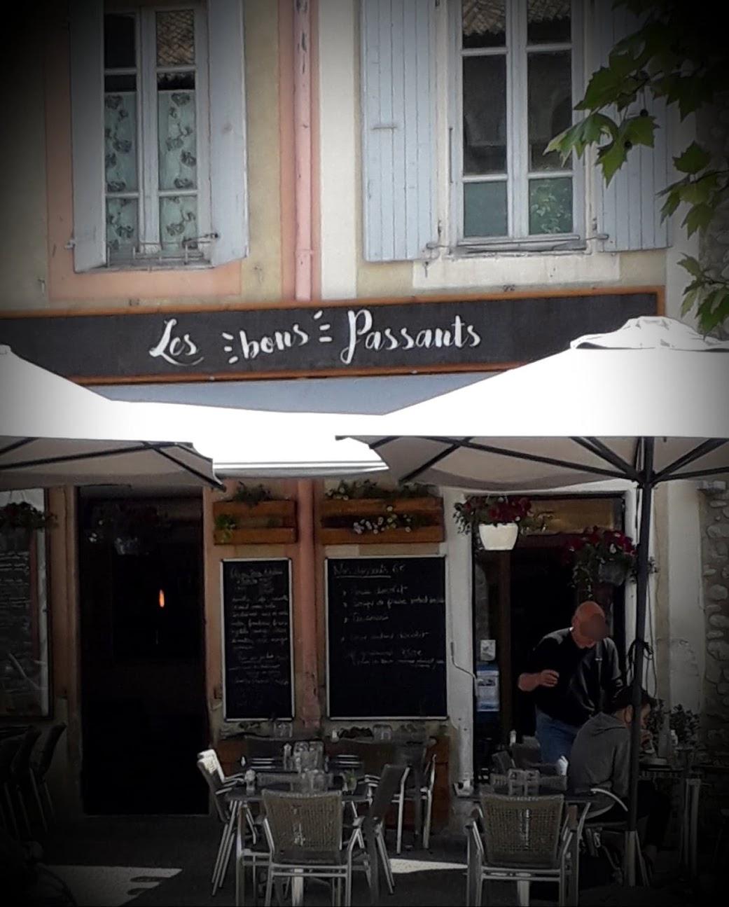 Photo de Les bons passants