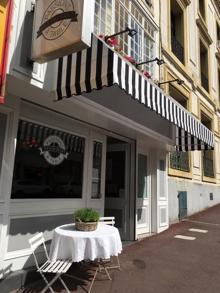 Photo de Passions à table