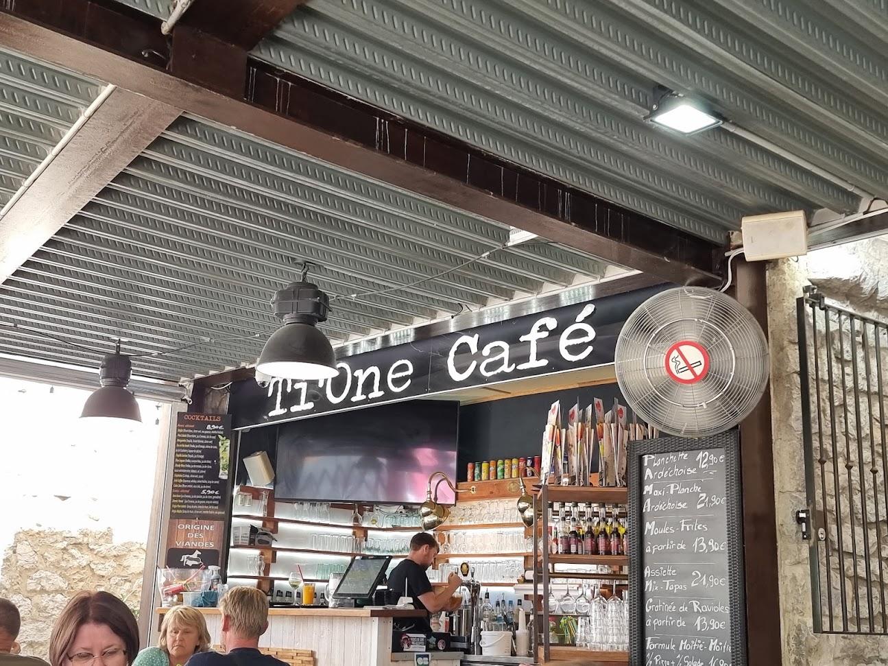 Photo de Ti one café