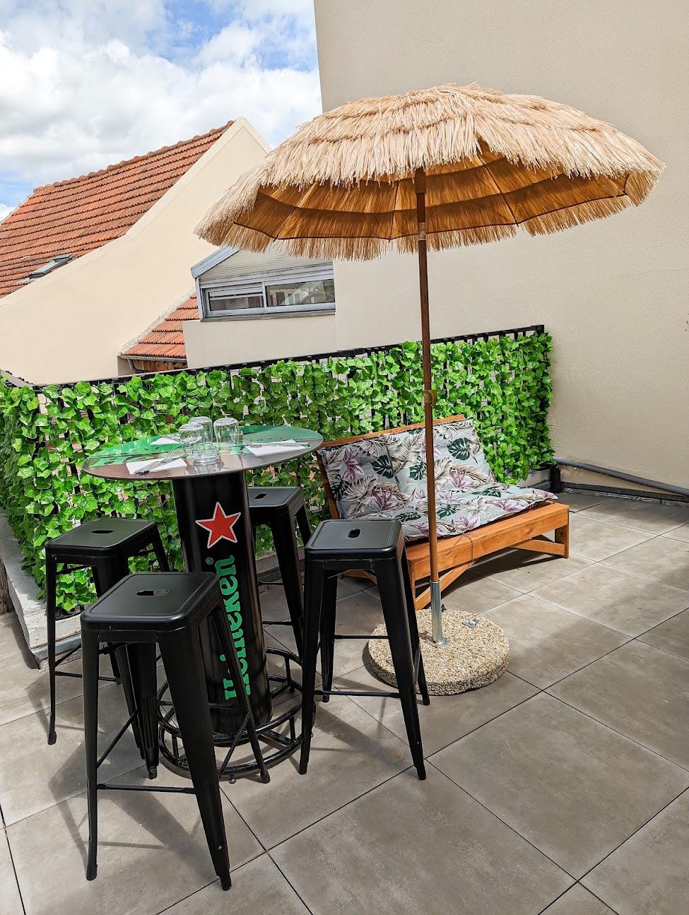 Photo du restaurant CHEZ LES FILLES - RESTAURANT