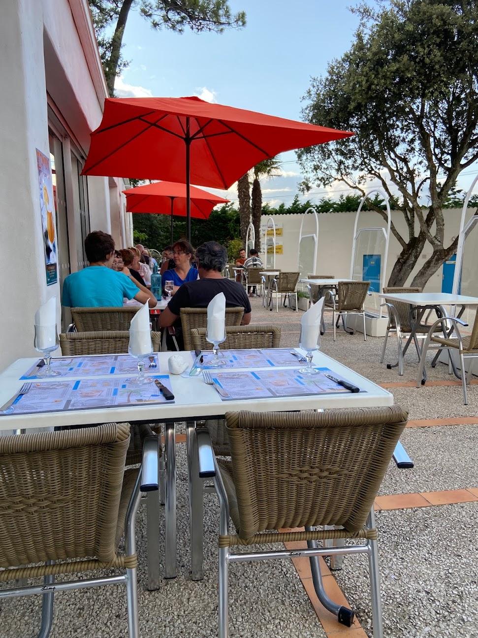 Photo de Restaurant La Piscine - Camping Bois Soleil