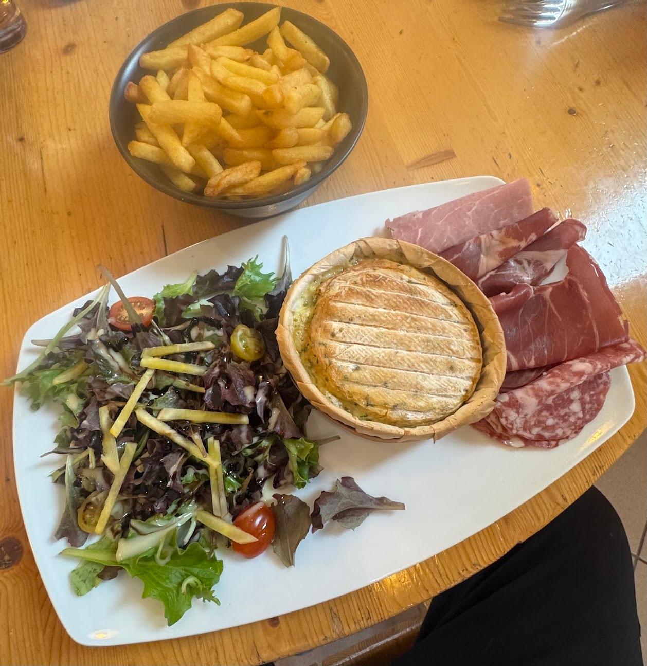 Photo de Restaurant CHEZ Emi&Sam « le Blanchon »