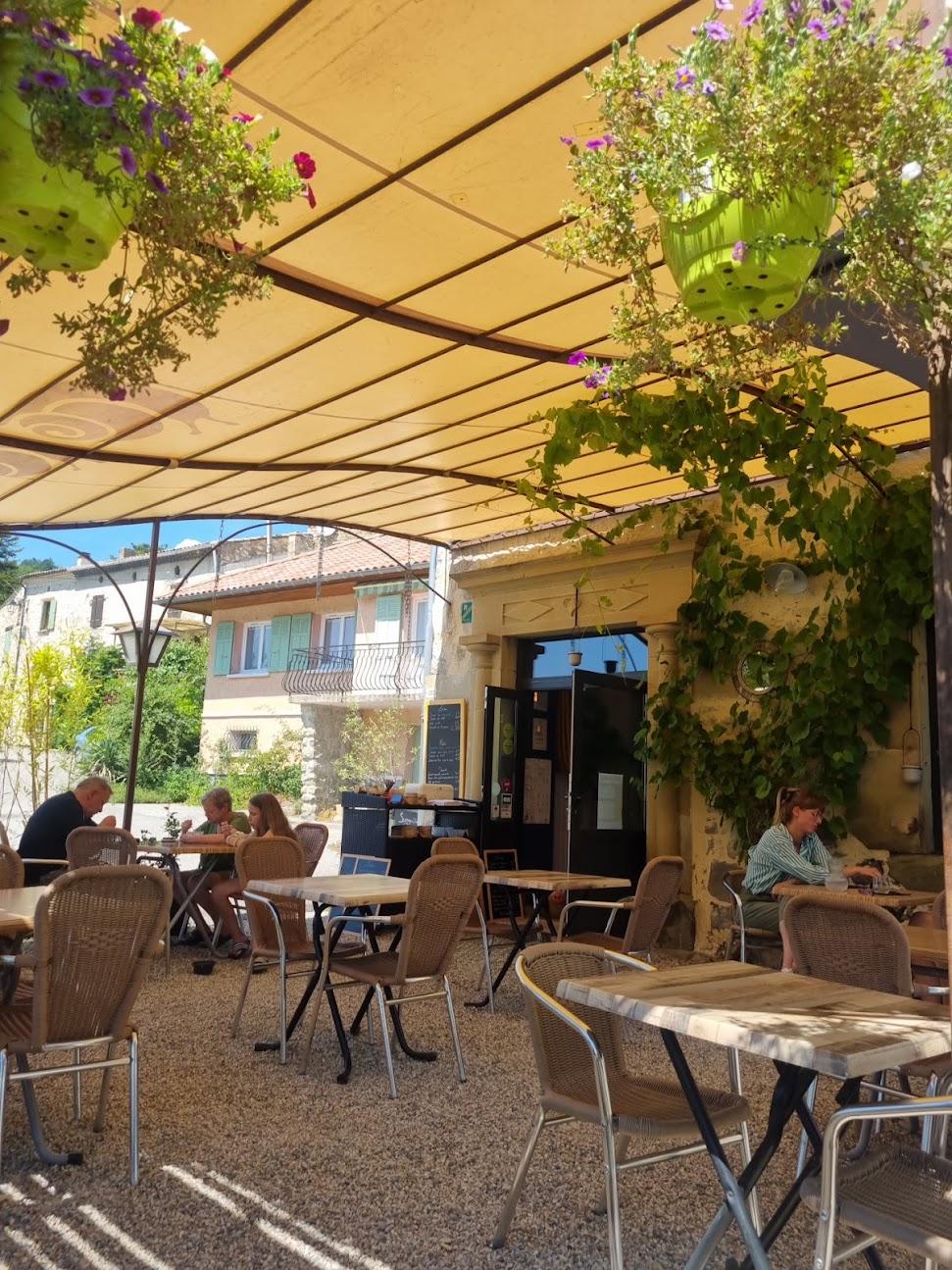 Photo du restaurant L'escargot rouge