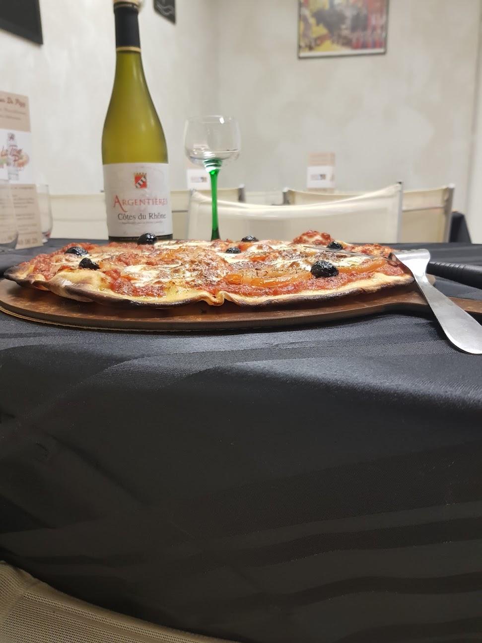 Photo de A La Tour de Pizz | Pizzeria & Burger Rochefort du Gard |