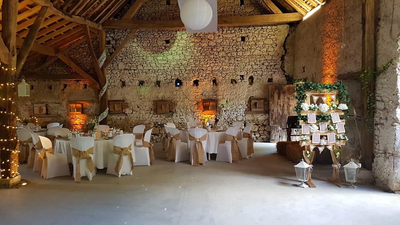 Photo de The Wedding Barn