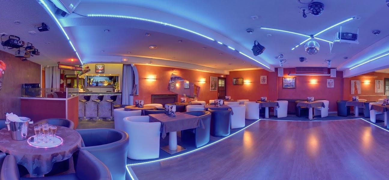 Photo de La Romantica Restaurant - Pizzeria - Dancing
