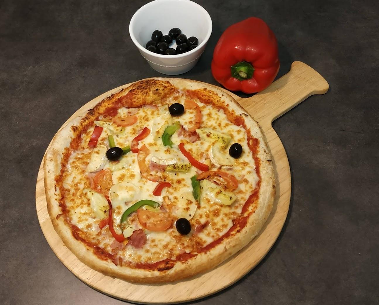 Photo du restaurant La Borne / distributeur pizzas 24/24h