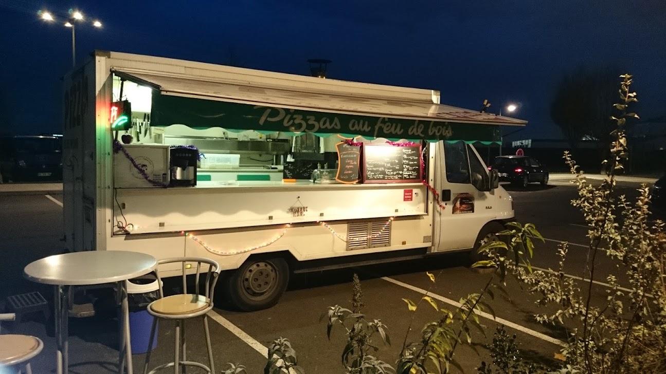 Photo de le camion pizza