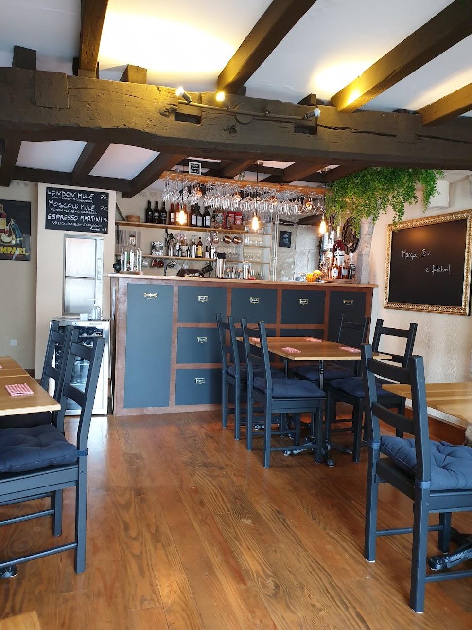 Photo de La Trattoria