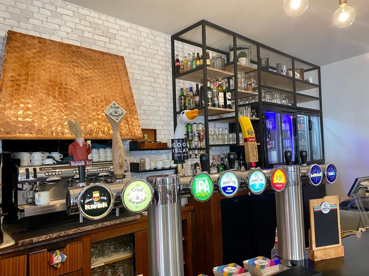 Photo de Chez Bertin - Café De La Place Armes