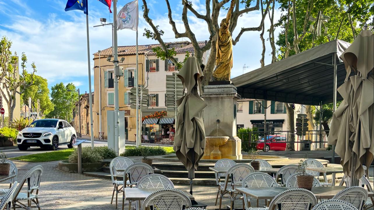 Photo du restaurant Le Grand Café de Saint-Cyr