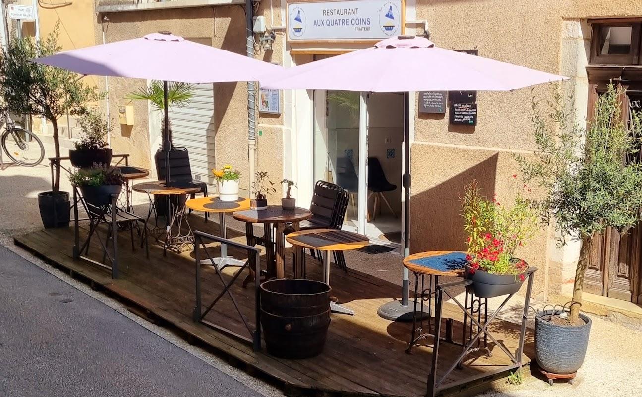 Photo de Aux Quatre Coins Restaurant
