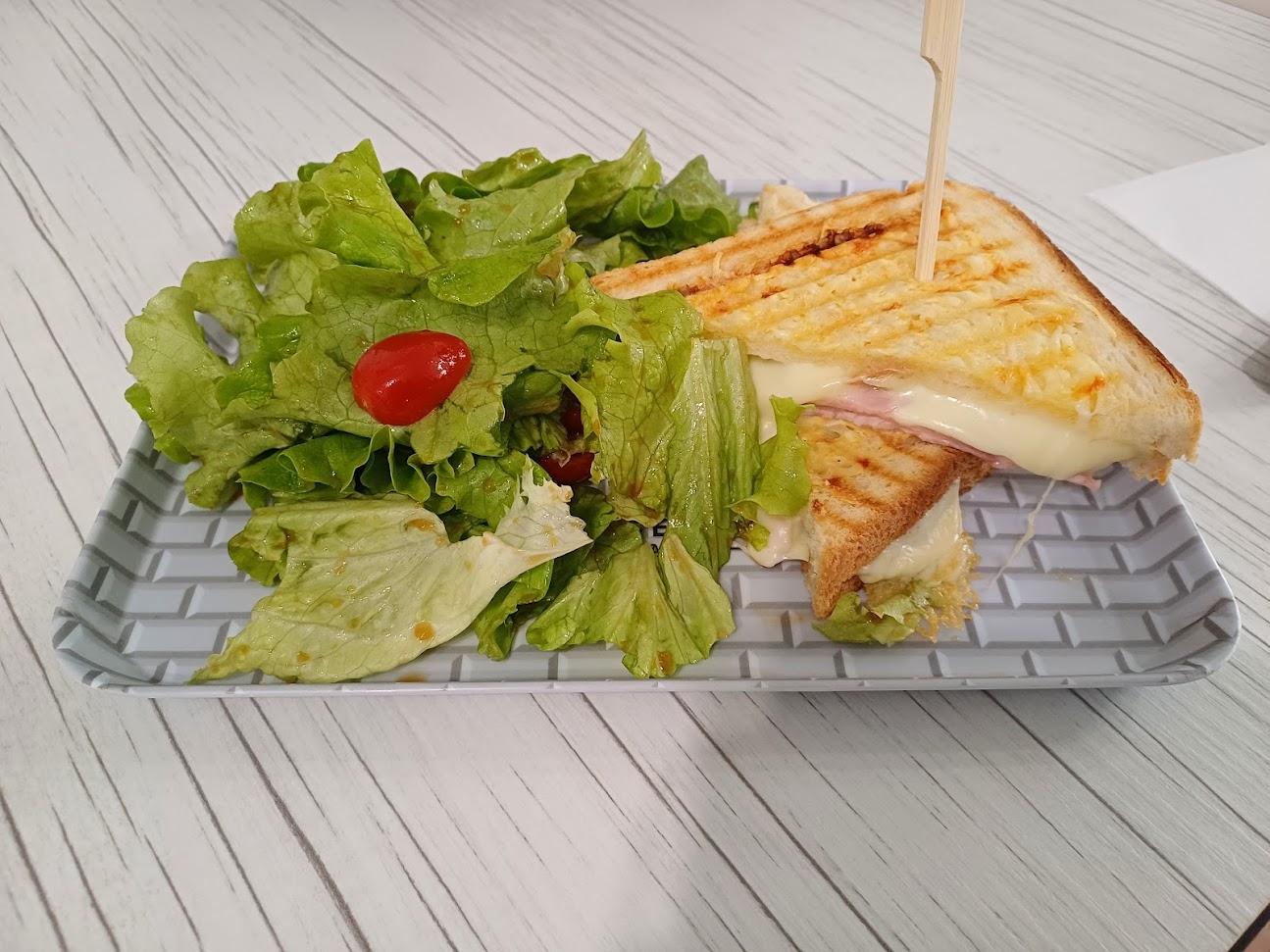 Photo de Le P'tit Café
