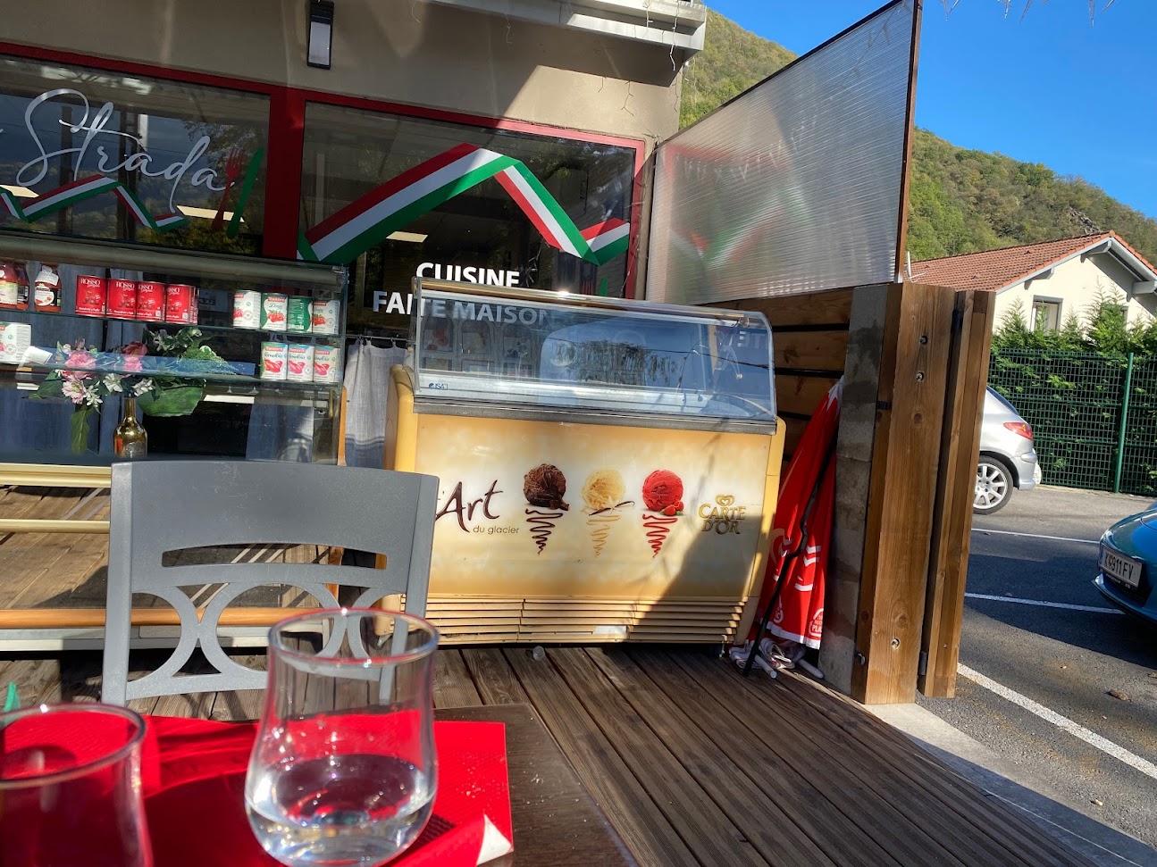 Photo de LA STRADA - Restaurant, pizzeria, sandwicherie