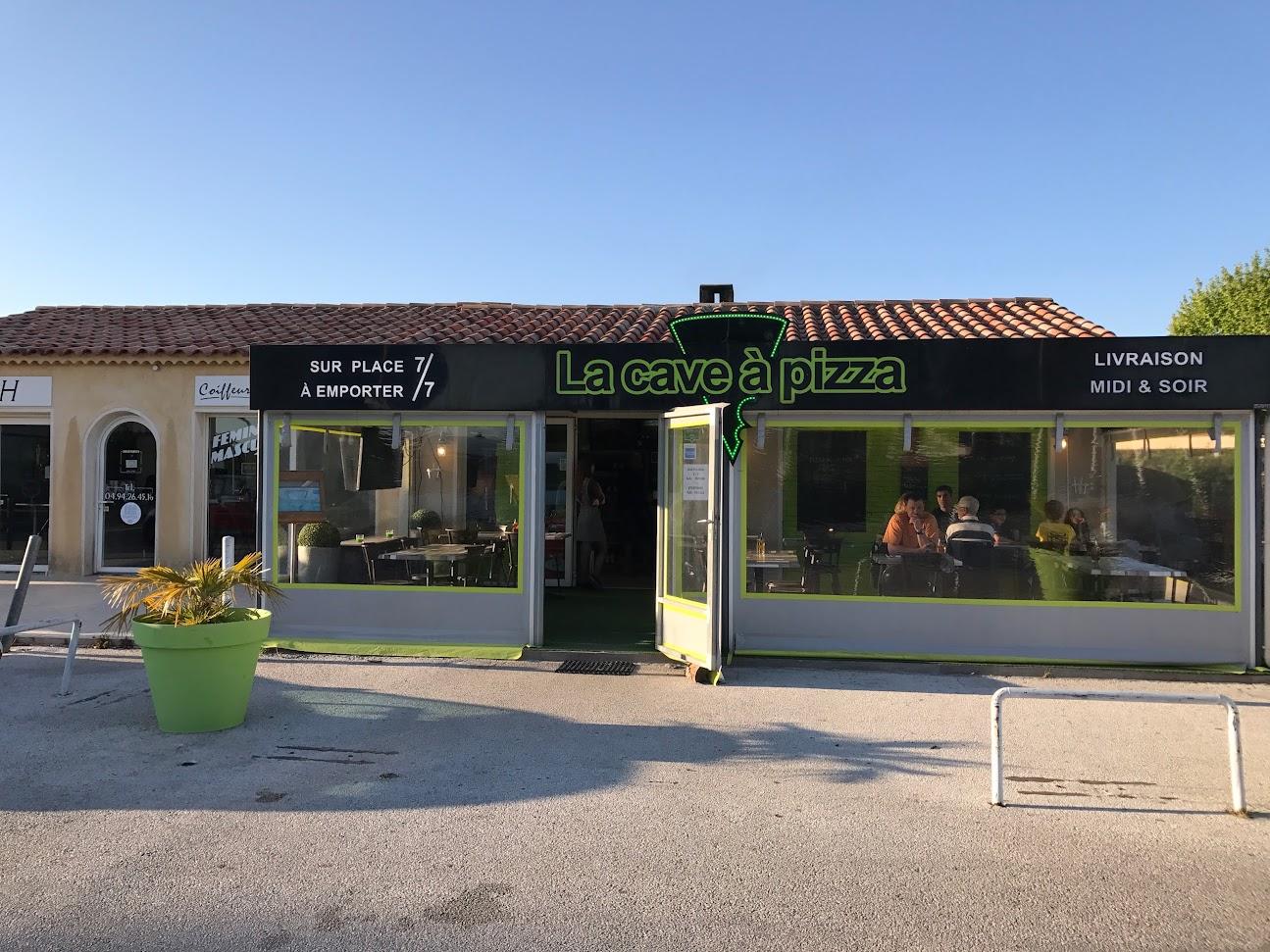 Photo du restaurant La cave à pizza - Pizzeria Saint Cyr