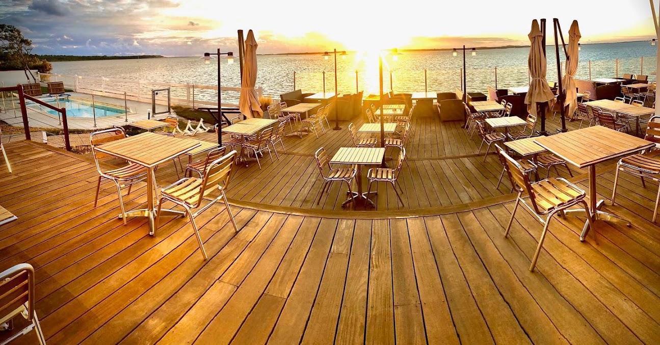Photo de BEACH BISTRO - LE GRAND CHALET
