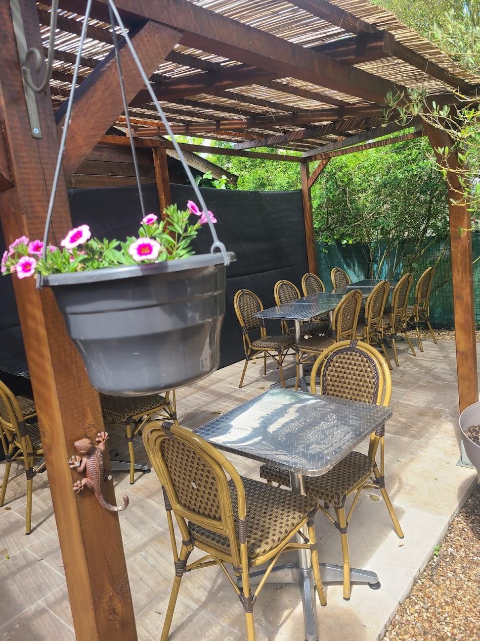 Photo de RESTAURANT LES PLATANES
