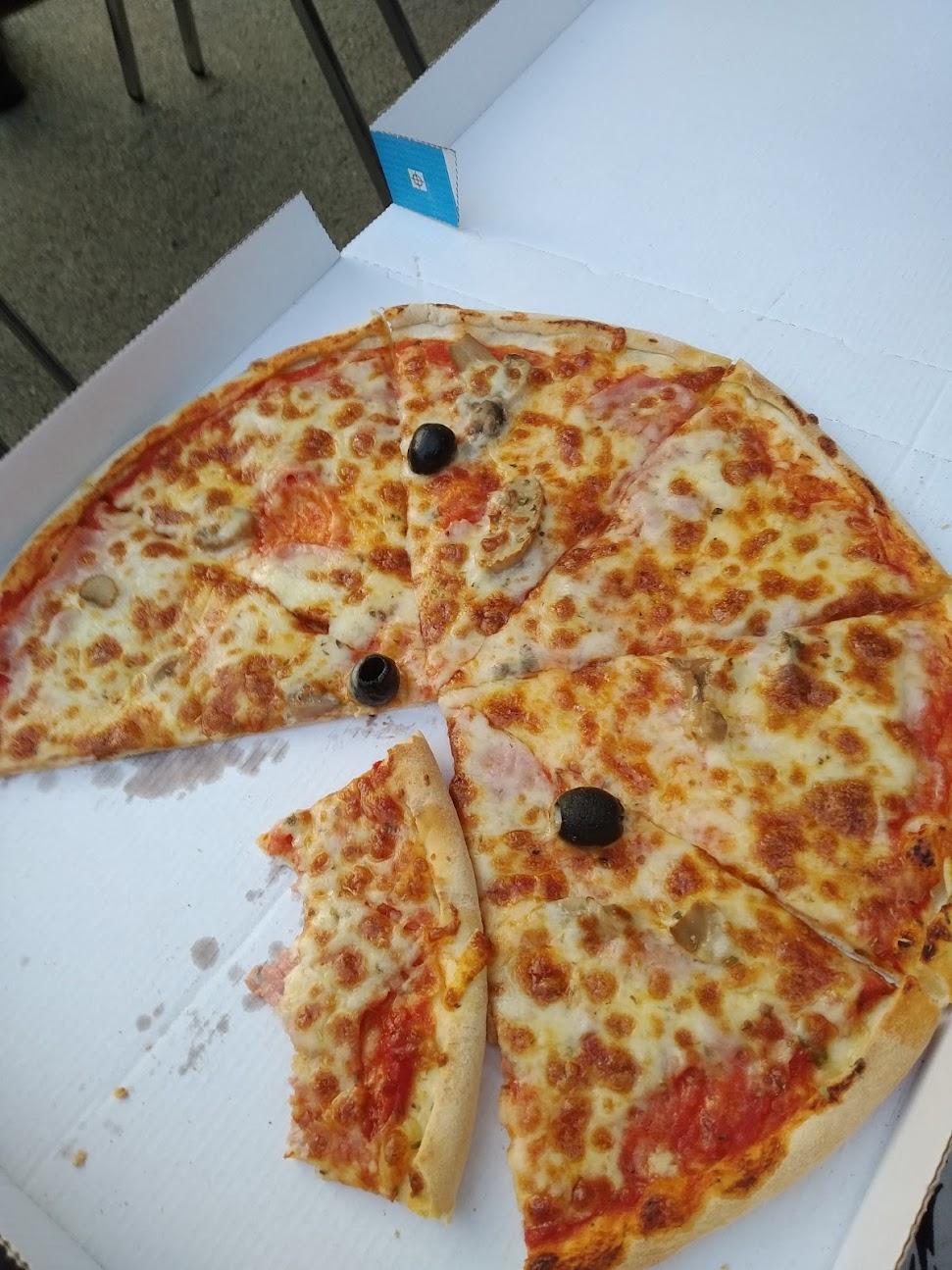 Photo du restaurant La Cour A Pizza