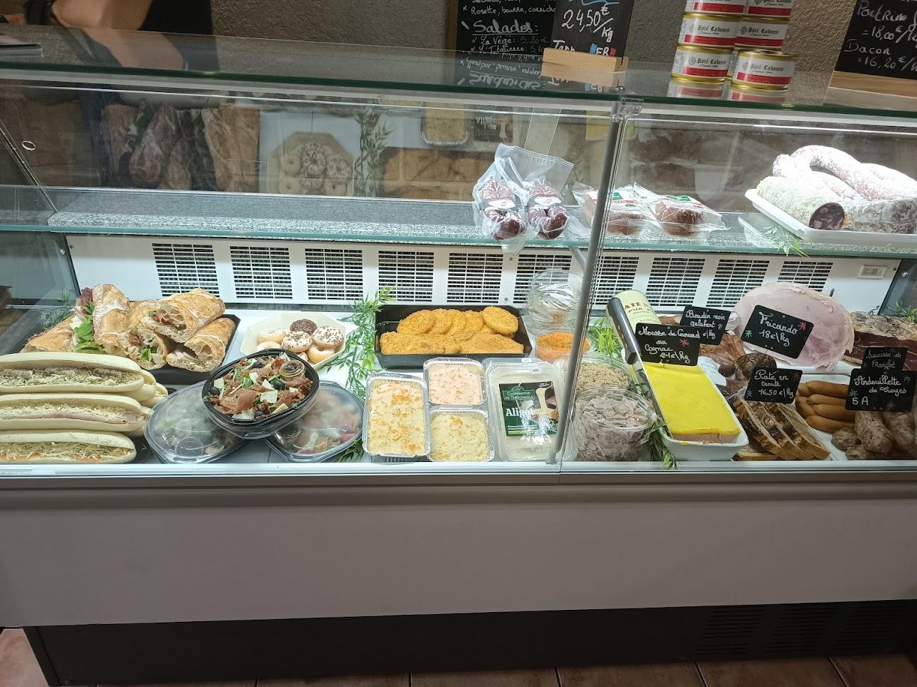 Photo de Chez LuK - Pizza - Boucherie - Traiteur - Epicerie