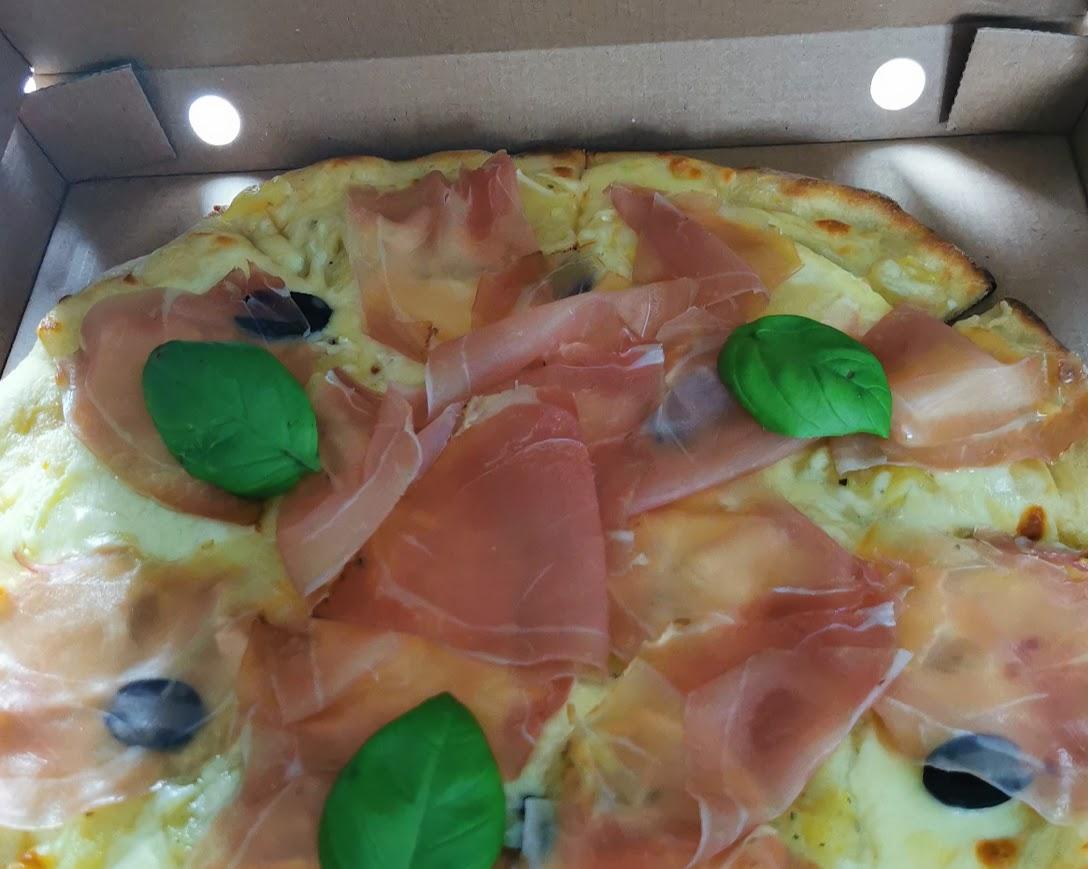 Photo de les pizzas des chambres du mont