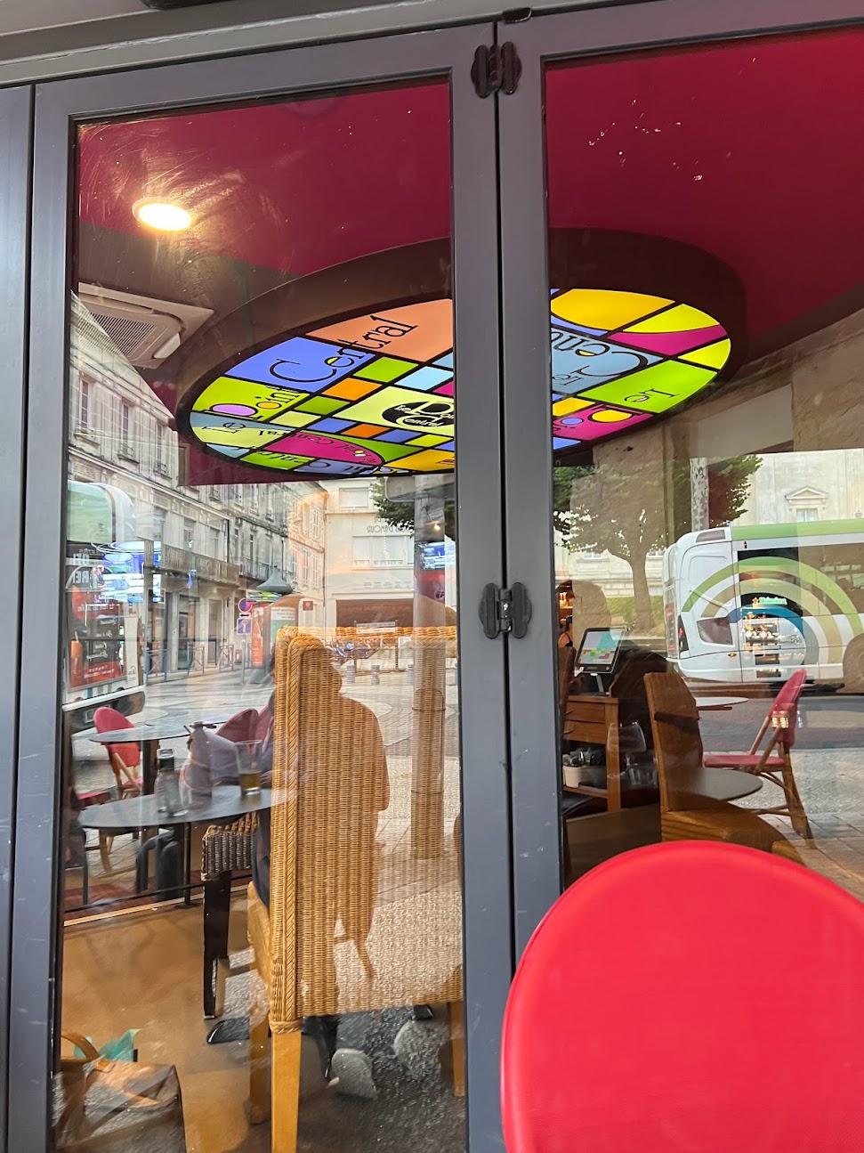 Photo du restaurant Le Point Central