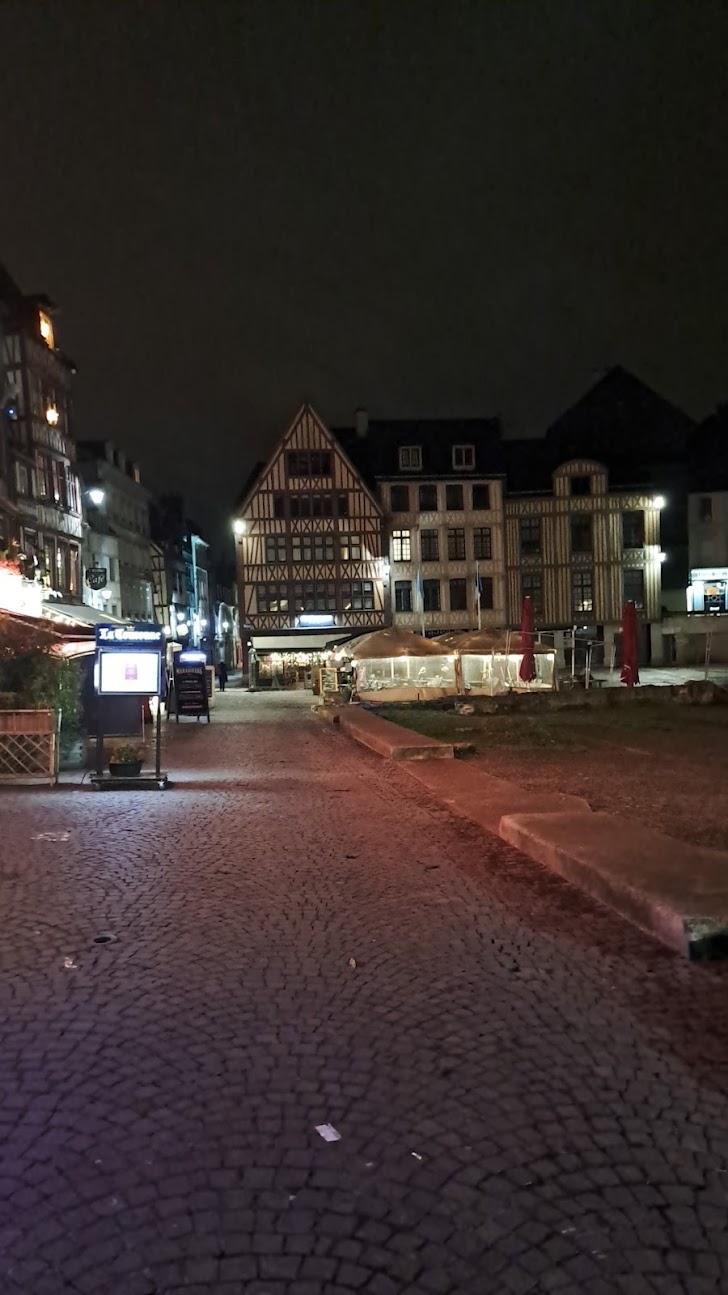 Photo de La Plus Vieille Auberge De France