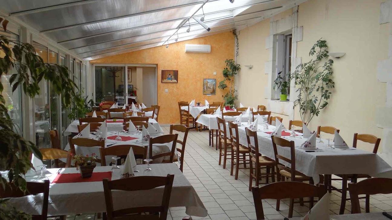 Photo du restaurant La Tour d'Abain