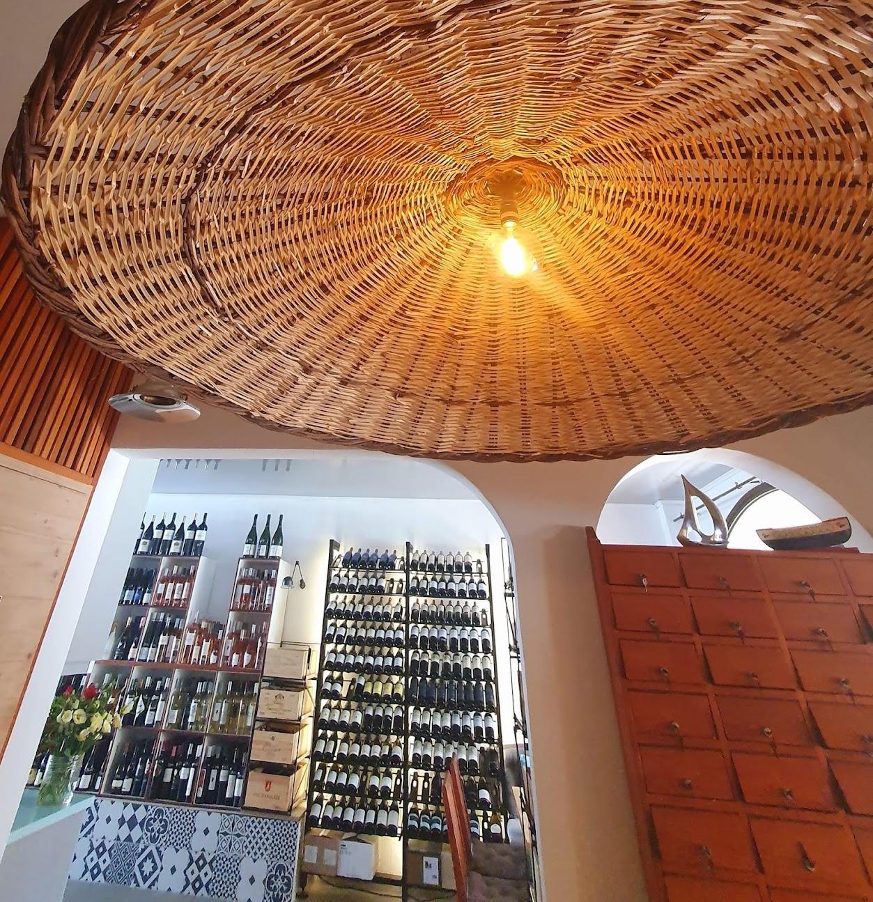 Photo de L' Equille, Cave à vins et Restaurant à Port Grimaud 2
